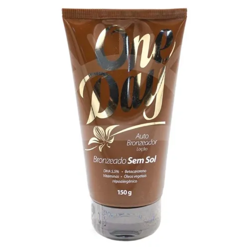 Bisnaga de autobronzeador de rótulo dourado e tampa transparente