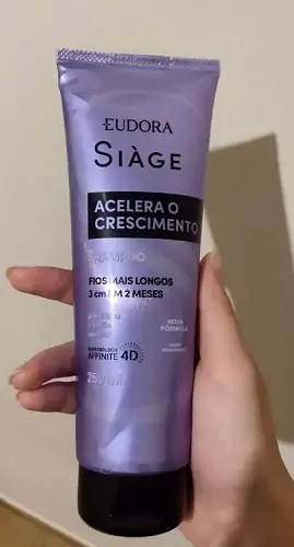 Foto de teste Eudora Siage Acelera o Crescimento
